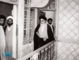 حضرت امام در منزلشان در ایام تبعید در نجف اشرف | اواسط دهه پنجاه شمسی 